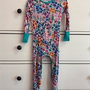 Little Sleepies sweet pea crescent zippy 2T